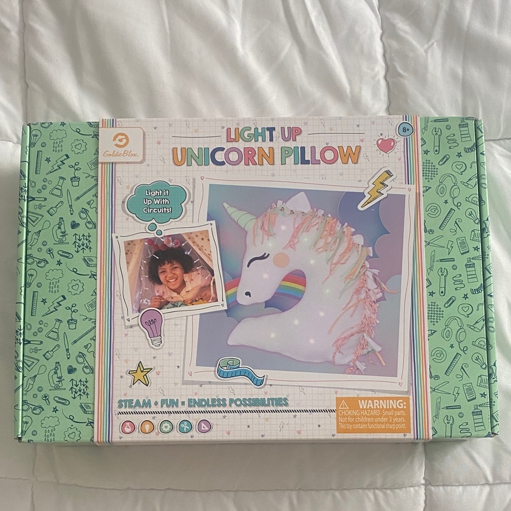 GoldieBlox Light Up Unicorn Pillow Kit - Multicolor